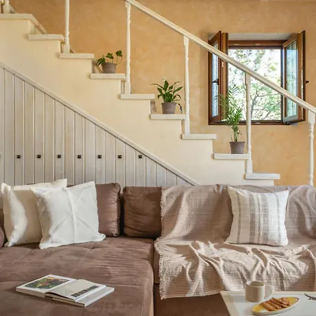 Ydria Villa Chavriata