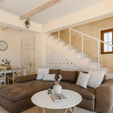 Villa Ydria Chavriáta